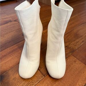 Joie White Ivory Ankle Heeled Boots 39